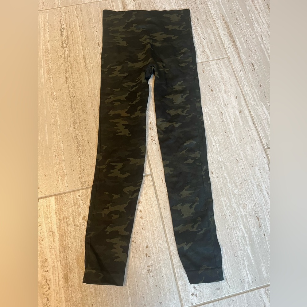 Spanx green camo leggings. Size S